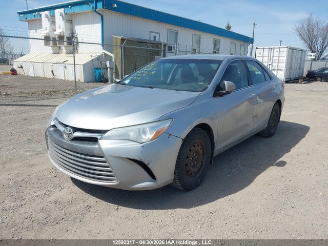 2017 Toyota Camry Le/xle/se/xse მანქანა იყიდება აუქციონზე, vin: 4T1BF1FK5HU695596, აუქციონის ნომერი: 12592317