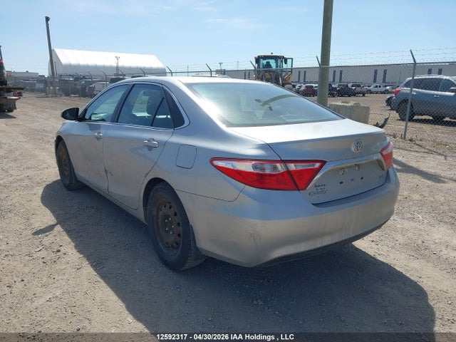 2017 Toyota Camry Le/xle/se/xse მანქანა იყიდება აუქციონზე, vin: 4T1BF1FK5HU695596, აუქციონის ნომერი: 12592317