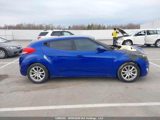 2013 Hyundai Veloster Tech მანქანა იყიდება აუქციონზე, vin: KMHTC6AD6DU104091, აუქციონის ნომერი: 12592322