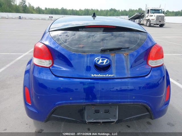2013 Hyundai Veloster Tech მანქანა იყიდება აუქციონზე, vin: KMHTC6AD6DU104091, აუქციონის ნომერი: 12592322