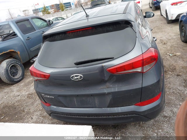 KM8J23A46JU661801 Hyundai Tucson Base 2.0l