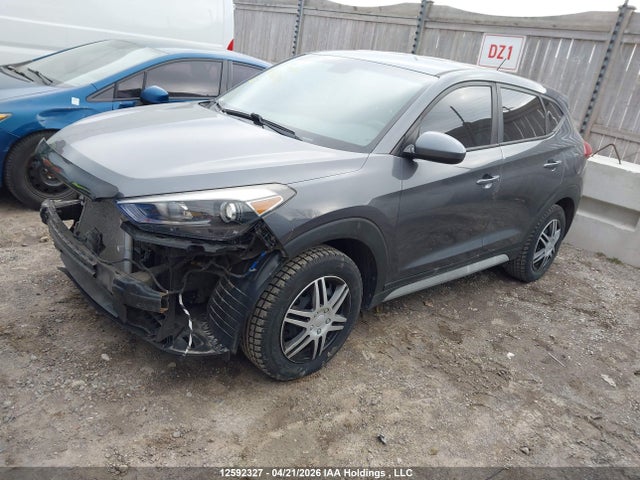 KM8J23A46JU661801 Hyundai Tucson Base 2.0l