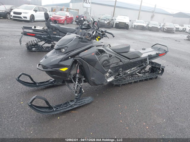 2BPSTJPA1PV000813 Skidoo Summit X 850