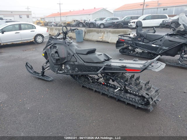 2BPSTJPA1PV000813 Skidoo Summit X 850