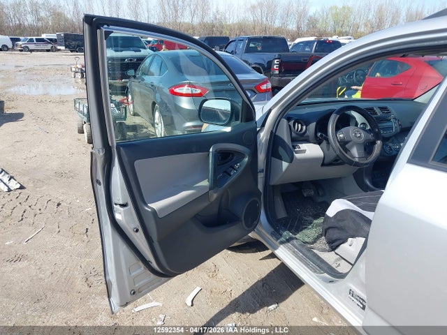 2010 Toyota Rav4 Limited მანქანა იყიდება აუქციონზე, vin: 2T3DF4DV4AW033156, აუქციონის ნომერი: 12592354