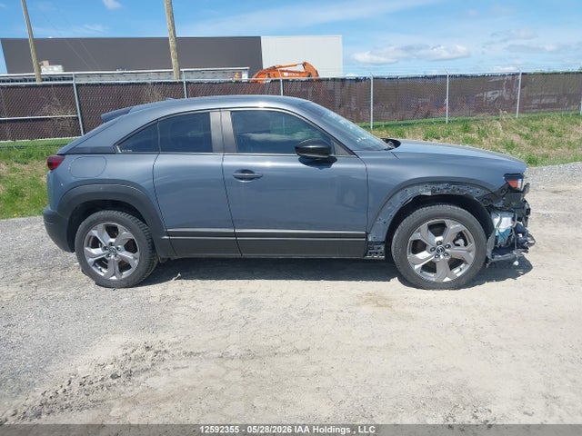 Продажа на аукционе авто 2022 Mazda Mx-30 Ev Gs, vin: JM1DRACB5N0100886, номер лота: 12592355