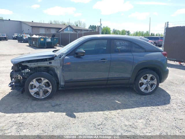 Продажа на аукционе авто 2022 Mazda Mx-30 Ev Gs, vin: JM1DRACB5N0100886, номер лота: 12592355