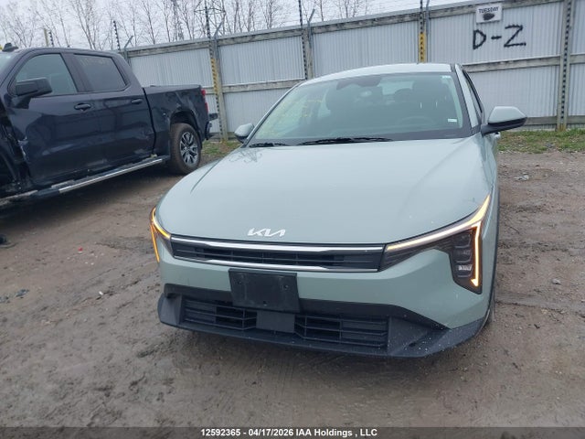 2025 Kia K4 Lx/lxs მანქანა იყიდება აუქციონზე, vin: 3KPFT4DE5SE154311, აუქციონის ნომერი: 12592365
