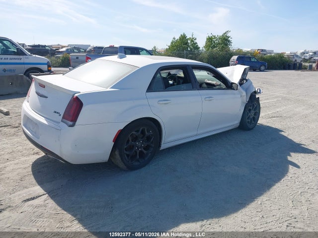 12592377 :رقم المزاد ، 2C3CCAGG8NH256696 vin ، 2022 Chrysler 300 S مزاد بيع