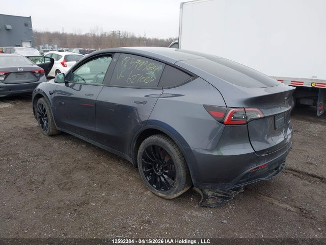 2023 Tesla Model Y Long Range მანქანა იყიდება აუქციონზე, vin: 7SAYGDEE1PF627007, აუქციონის ნომერი: 12592384