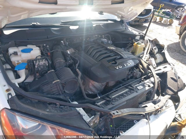 2013 Volkswagen Touareg V6 მანქანა იყიდება აუქციონზე, vin: WVGEF9BP6DD010013, აუქციონის ნომერი: 12592395