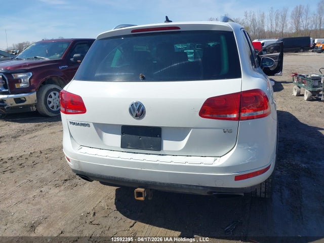 2013 Volkswagen Touareg V6 მანქანა იყიდება აუქციონზე, vin: WVGEF9BP6DD010013, აუქციონის ნომერი: 12592395