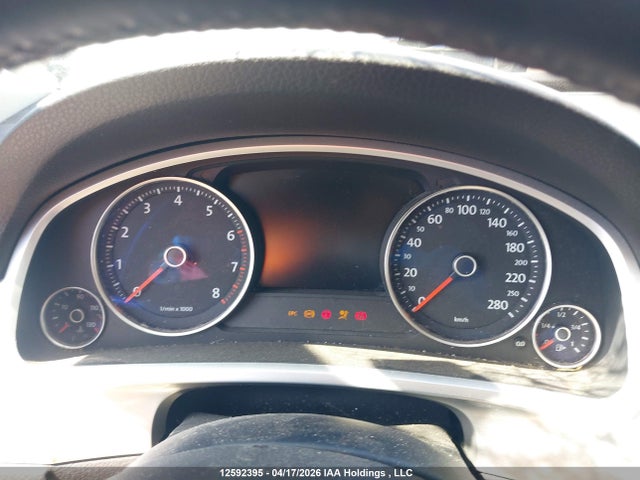 2013 Volkswagen Touareg V6 მანქანა იყიდება აუქციონზე, vin: WVGEF9BP6DD010013, აუქციონის ნომერი: 12592395