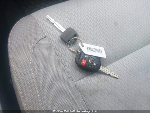 12592438 :رقم المزاد ، 2T1BURHE7GC523582 vin ، 2016 Toyota Corolla مزاد بيع