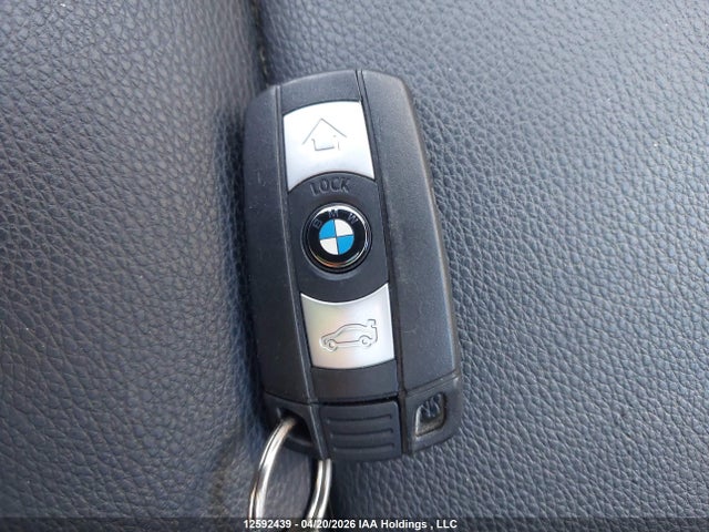 12592439 :رقم المزاد ، WBAPK7C58BF082100 vin ، 2011 Bmw 328 Xi مزاد بيع