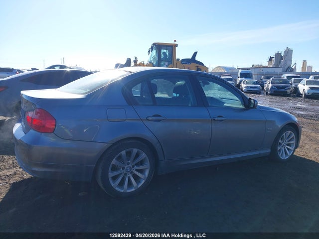 12592439 :رقم المزاد ، WBAPK7C58BF082100 vin ، 2011 Bmw 328 Xi مزاد بيع