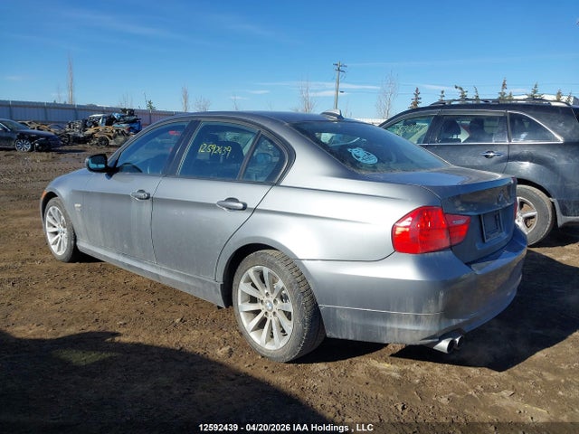 12592439 :رقم المزاد ، WBAPK7C58BF082100 vin ، 2011 Bmw 328 Xi مزاد بيع