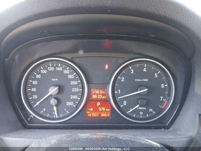12592439 :رقم المزاد ، WBAPK7C58BF082100 vin ، 2011 Bmw 328 Xi مزاد بيع