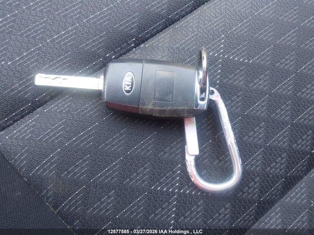 3KPA25AD9ME403792 KIA RIO 5-DOOR