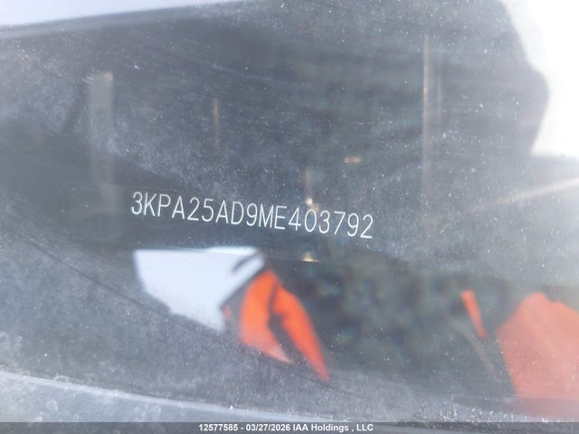 3KPA25AD9ME403792 KIA RIO 5-DOOR