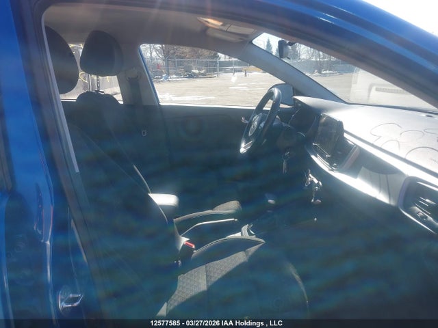 3KPA25AD9ME403792 KIA RIO 5-DOOR
