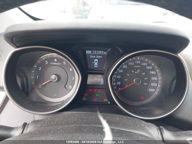 Продаж на аукціоні авто 2013 Hyundai Elantra Gt Se, vin: KMHD35LE7DU114102, номер лоту: 12592466