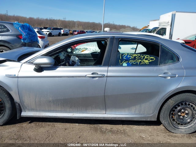 4T1C31AK5MU569396 Toyota CAMRY LE
