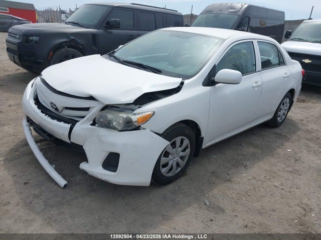 2013 Toyota Corolla Ce მანქანა იყიდება აუქციონზე, vin: 2T1BU4EE0DC988742, აუქციონის ნომერი: 12592504