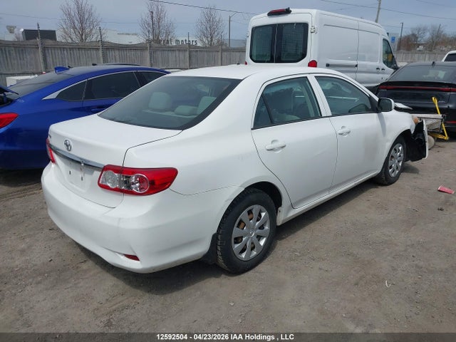 2013 Toyota Corolla Ce მანქანა იყიდება აუქციონზე, vin: 2T1BU4EE0DC988742, აუქციონის ნომერი: 12592504