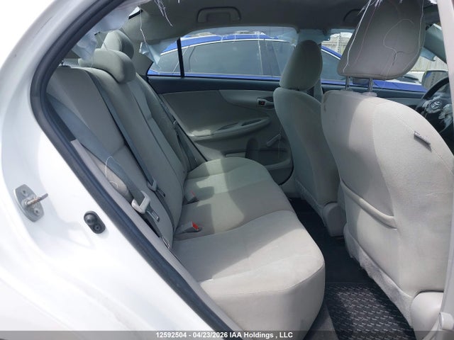 2013 Toyota Corolla Ce მანქანა იყიდება აუქციონზე, vin: 2T1BU4EE0DC988742, აუქციონის ნომერი: 12592504