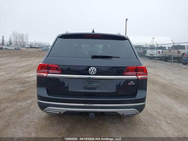 Продажа на аукционе авто 2018 Volkswagen Atlas Sel Premium, vin: 1V2NR2CA2JC596321, номер лота: 12592520