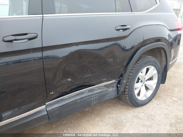 Продажа на аукционе авто 2018 Volkswagen Atlas Sel Premium, vin: 1V2NR2CA2JC596321, номер лота: 12592520