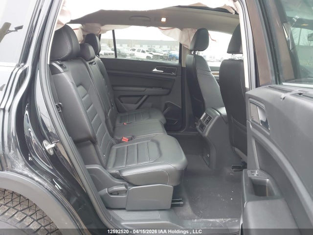 Продажа на аукционе авто 2018 Volkswagen Atlas Sel Premium, vin: 1V2NR2CA2JC596321, номер лота: 12592520