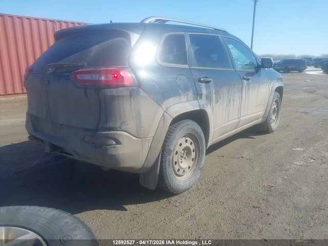 1C4PJMBSXFW758161 Jeep Cherokee Trailhawk