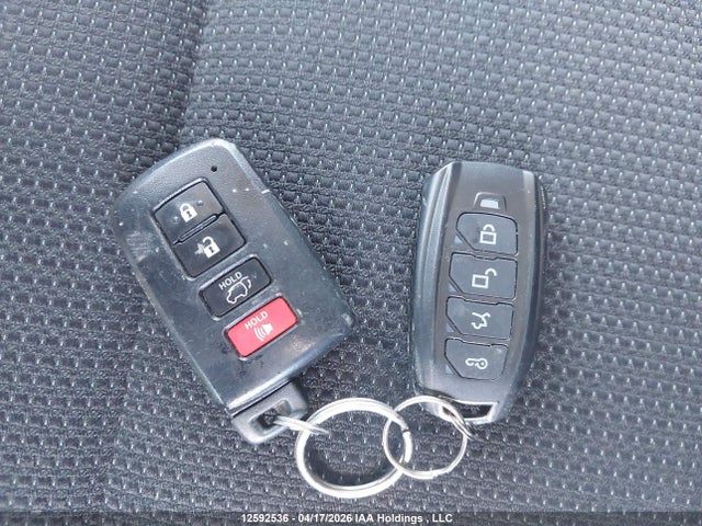 Продаж на аукціоні авто 2018 Toyota Rav4 Xle, vin: 2T3WFREV5JW425311, номер лоту: 12592536