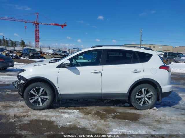 Продаж на аукціоні авто 2018 Toyota Rav4 Xle, vin: 2T3WFREV5JW425311, номер лоту: 12592536