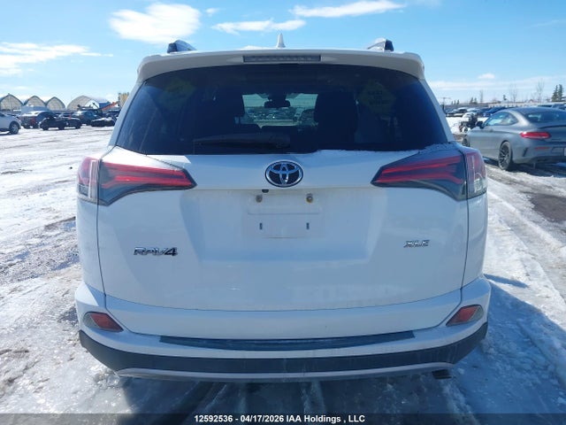 Продаж на аукціоні авто 2018 Toyota Rav4 Xle, vin: 2T3WFREV5JW425311, номер лоту: 12592536