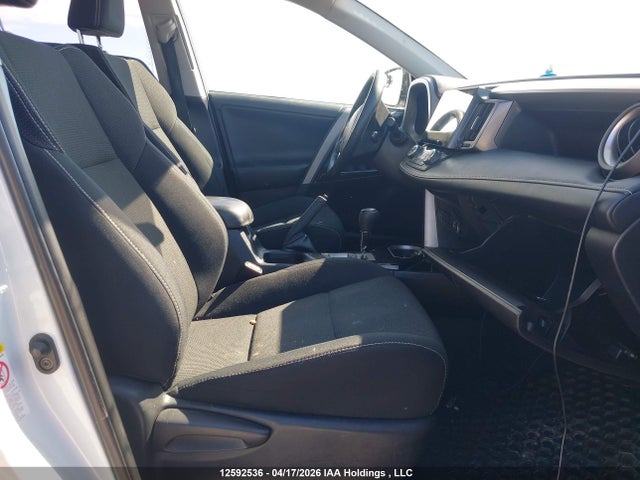 Продаж на аукціоні авто 2018 Toyota Rav4 Xle, vin: 2T3WFREV5JW425311, номер лоту: 12592536