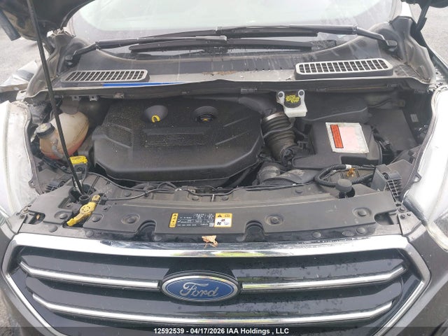 1FMCU9G94HUE80960 Ford ESCAPE SE