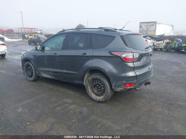 1FMCU9G94HUE80960 Ford ESCAPE SE