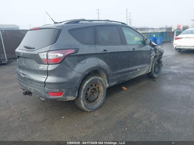 1FMCU9G94HUE80960 Ford ESCAPE SE