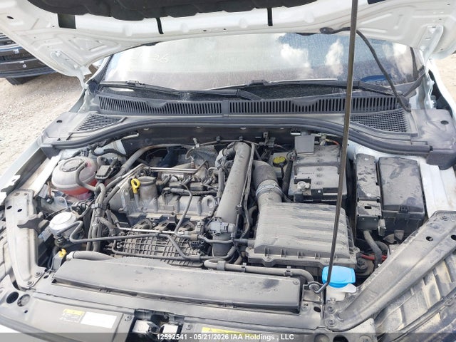 2021 Volkswagen Jetta Highline მანქანა იყიდება აუქციონზე, vin: 3VWE57BU1MM051779, აუქციონის ნომერი: 12592541