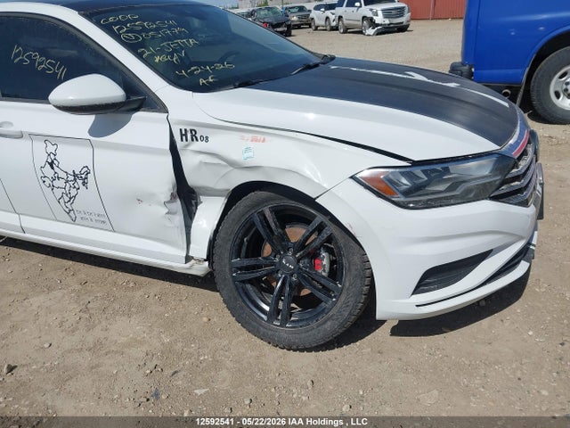 2021 Volkswagen Jetta Highline მანქანა იყიდება აუქციონზე, vin: 3VWE57BU1MM051779, აუქციონის ნომერი: 12592541
