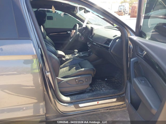 12592545 :رقم المزاد ، WA1FNAFYXL2008317 vin ، 2020 Audi Q5 45 Technik مزاد بيع