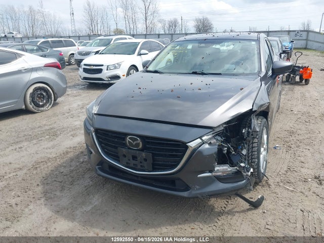 3MZBN1V71JM250512 Mazda Mazda3 50th Anniversary Edition/gs/se