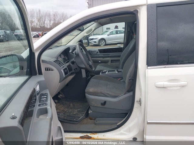 12592558 :رقم المزاد ، 2D4RN4DE0AR223221 vin ، 2010 Dodge Grand Caravan Se مزاد بيع