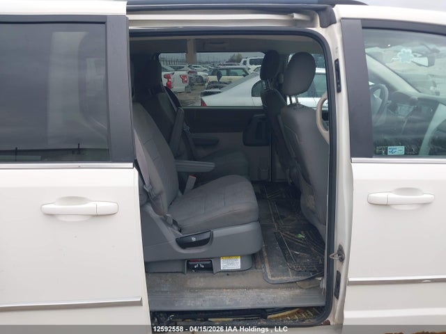 12592558 :رقم المزاد ، 2D4RN4DE0AR223221 vin ، 2010 Dodge Grand Caravan Se مزاد بيع