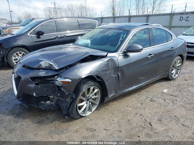Alfa Romeo Giulia 2017 ZARFAEDN1H7535454 Image 2