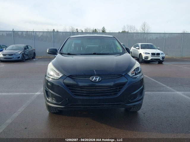 KM8JT3AF0FU051429 Hyundai Tucson Gl