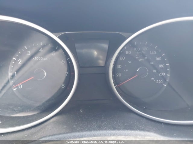 KM8JT3AF0FU051429 Hyundai Tucson Gl